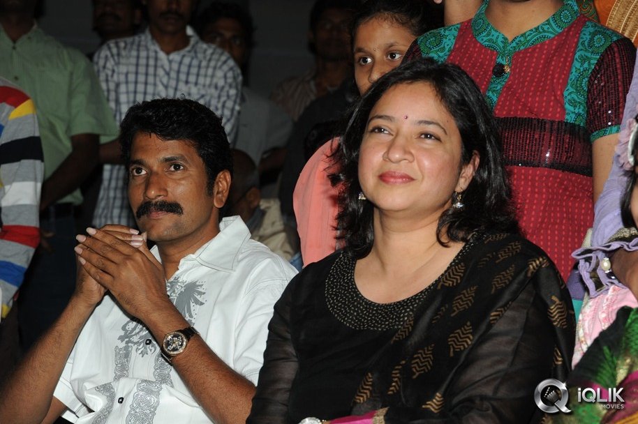 Hrudayam-Ekkadunnadi-Movie-Audio-Launch